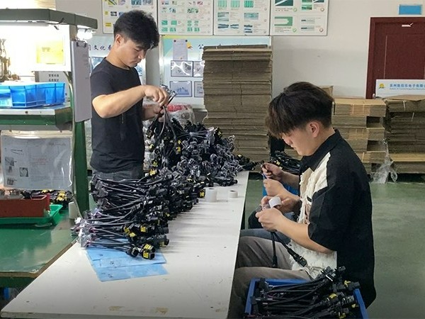 线束的包扎和固定设计还看凯佰乐